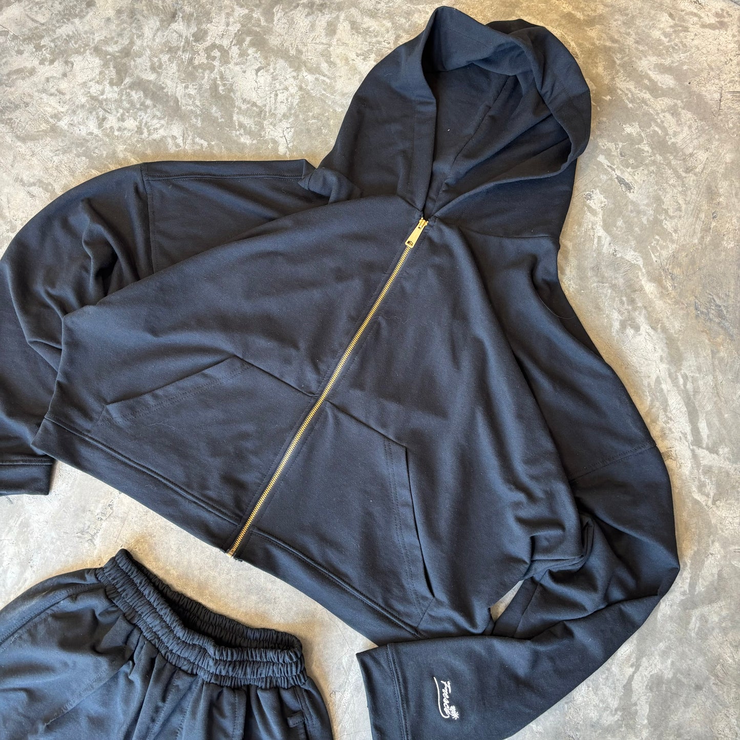 001 BLACK SUPER BAGGY ZIP UP HOODIE